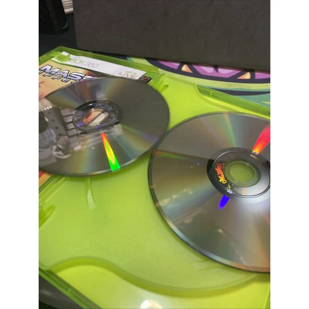 Mass Effect 2 (Microsoft Xbox 360, 2010) Pre-Owned Complete With Both Discs
